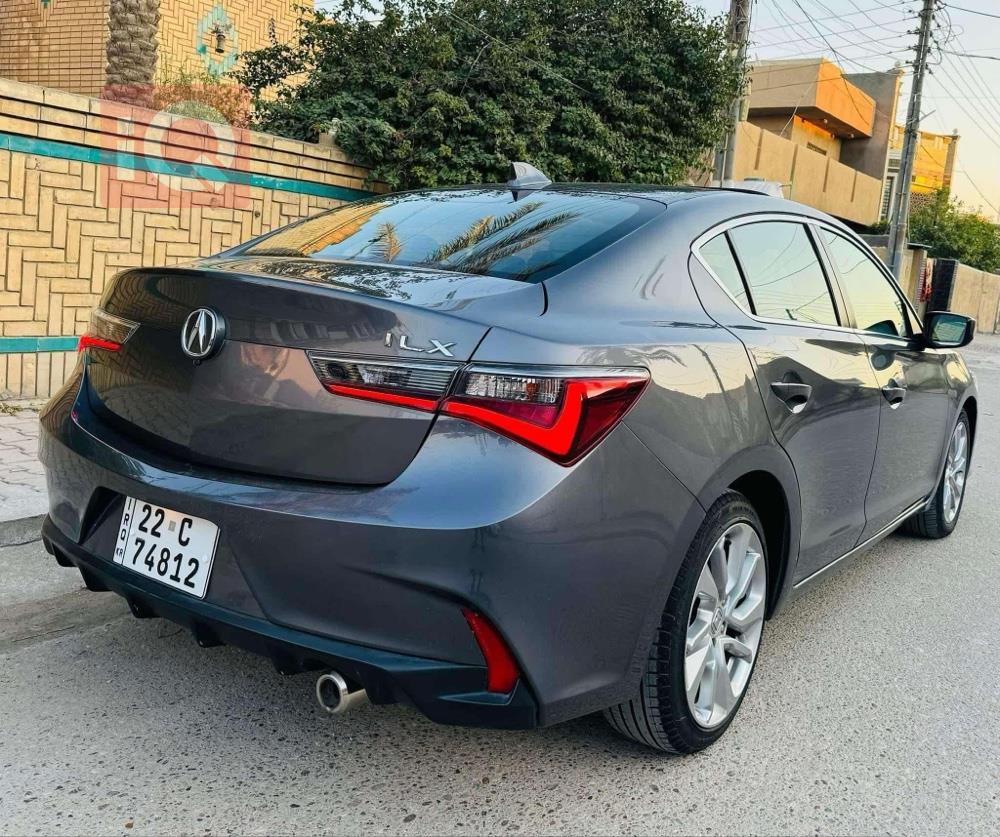 أكورا ILX